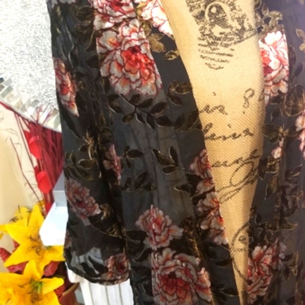 Beautiful Velvet/ Sheer Floral Open Kimono
